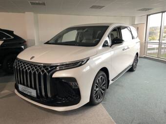 DFM Forthing 9 1.5T HEV 7-Sitzer Panorama 360° Premium-Komfort